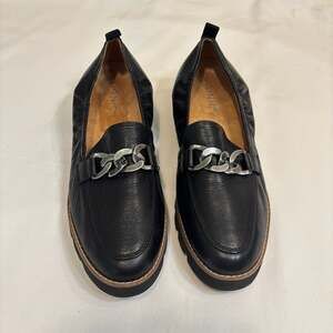 Vionic Cynthia Black Chain Loafer Shoes Size 8 NEW Orthotic Support Lug Sole
